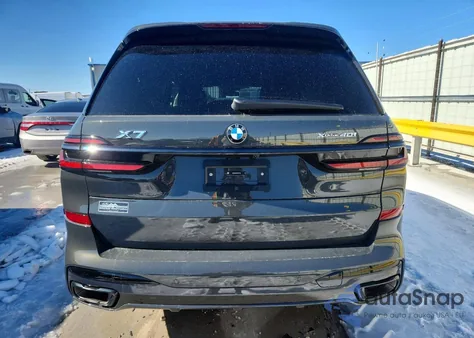 2026 BMW X7 xDrive40I z USA, uszkodzony, nr VIN 5UX23EM00T9101786